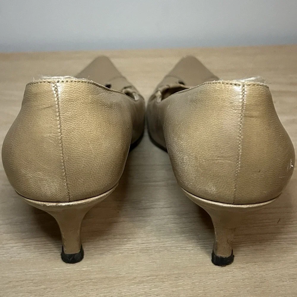 Salvatore Ferragamo‎ Tan Pointed Toe Leather Pumps - Picture 3 of 5